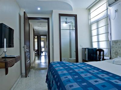 фото отеля Dan & Clover Home Guest house New Delhi