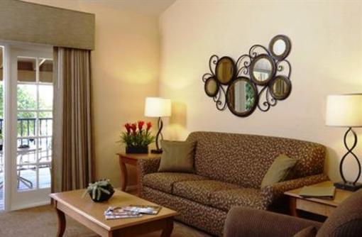 фото отеля Dolphin's Cove Resort