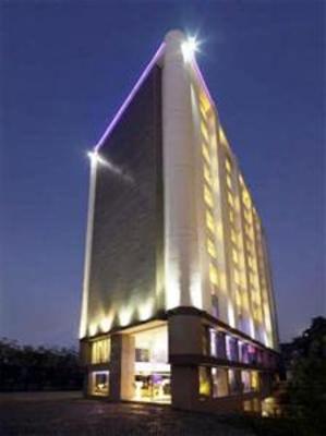 фото отеля Royal Orchid Central Hotel Ahmedabad