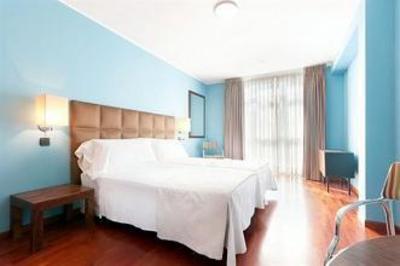 фото отеля Tryp Sofia Parquesol