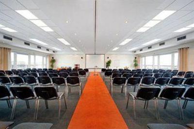 фото отеля Airport Hotel Okecie