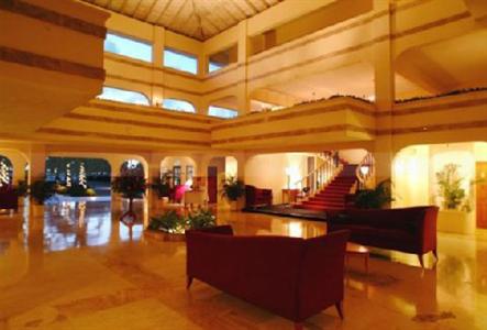 фото отеля Royal by Rex Resorts