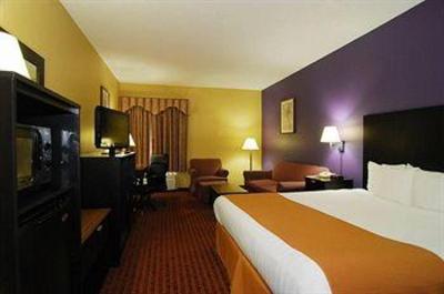 фото отеля Vista Inn & Suites - Warner Robins