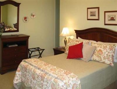 фото отеля Carlisle House Bed & Breakfast