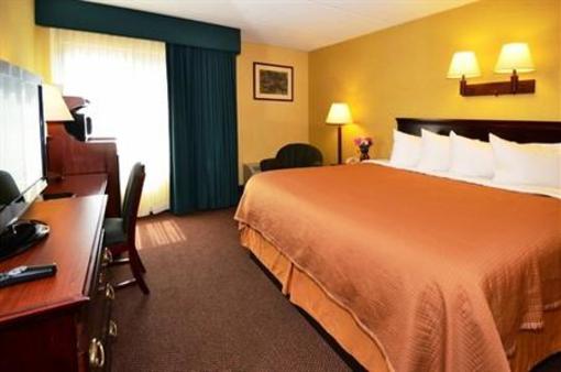 фото отеля Howard Johnson Inn Saugerties