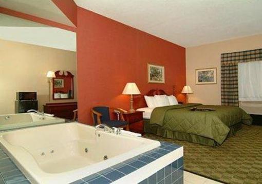 фото отеля Comfort Inn & Suites Jackson (Michigan)