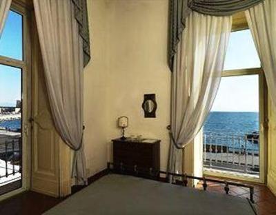 фото отеля Parteno Bed & Breakfast Naples