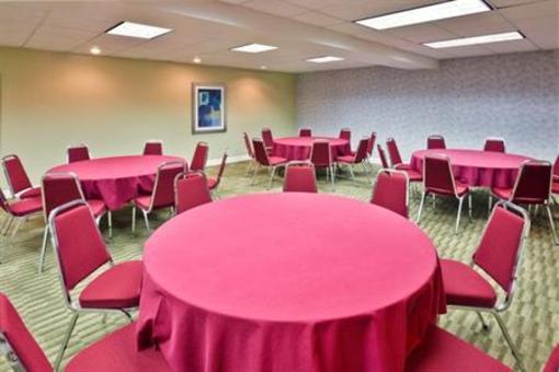 фото отеля Holiday Inn Express Hotel & Suites Brentwood (Tennessee)