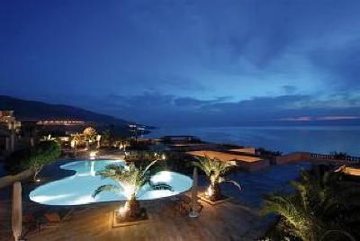 фото отеля Moevenpick Resort & Spa Dead Sea