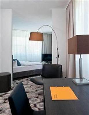 фото отеля Quality Hotel Berlin Tegel