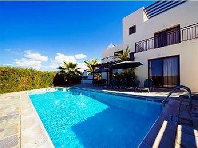 фото отеля Aura Holiday Villas Paphos