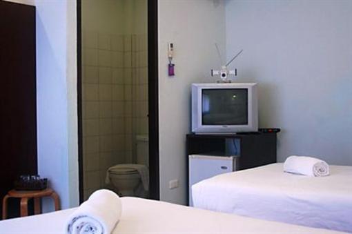 фото отеля Khaolak Traveller Lodge
