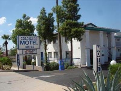 фото отеля Colonade Motel