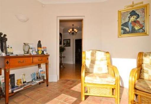 фото отеля Claremount House Bed & Breakfast Galway