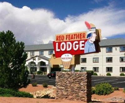 фото отеля Red Feather Lodge