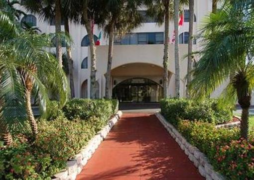 фото отеля Comfort Inn & Suites Miami Airport