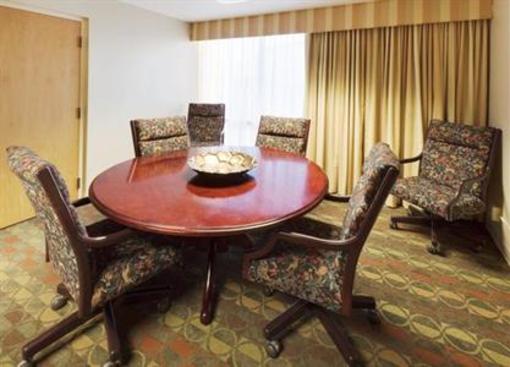 фото отеля Holiday Inn Express Hotel & Suites Springfield (Illinois)
