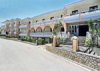 фото отеля Canea Mare Hotel