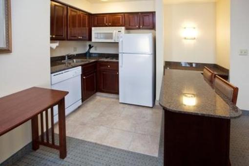 фото отеля Staybridge Suites Kalamazoo