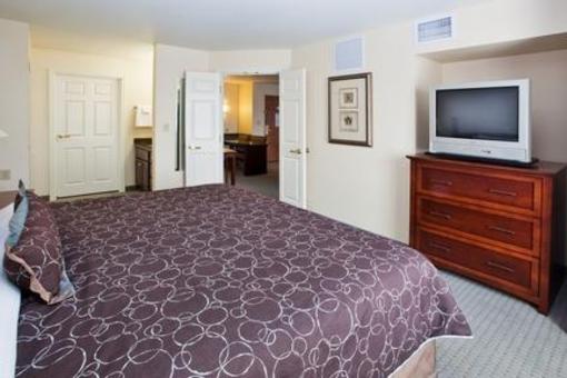 фото отеля Staybridge Suites Kalamazoo