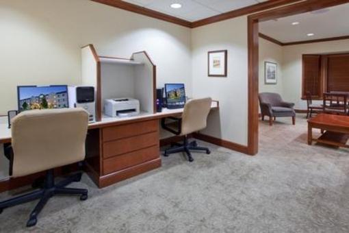 фото отеля Staybridge Suites Kalamazoo