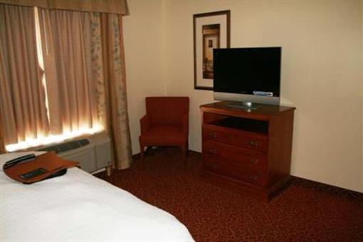 фото отеля Hampton Inn & Suites McComb