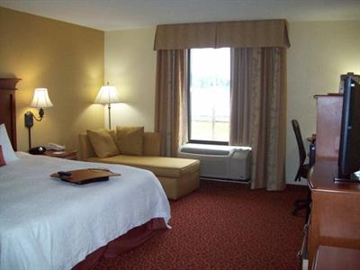 фото отеля Hampton Inn & Suites McComb