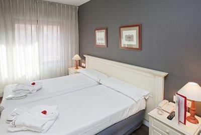 фото отеля Confortel Suites Madrid