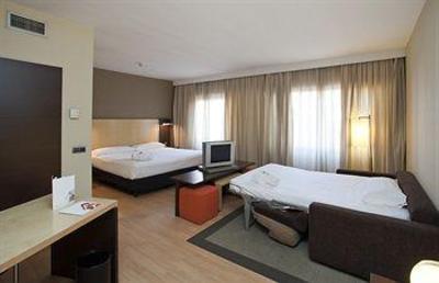 фото отеля Confortel Suites Madrid