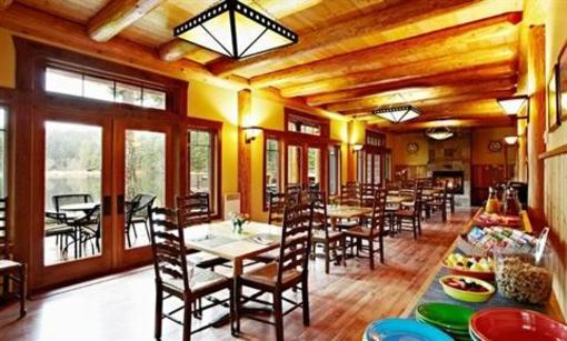 фото отеля Lakedale Resort at Three Lakes