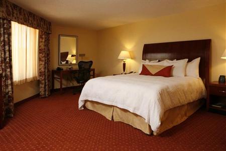 фото отеля Hilton Garden Inn Roanoke Rapids