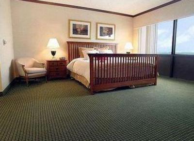 фото отеля DoubleTree Hotel Cedar Rapids Convention Complex
