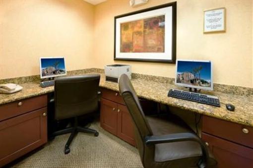 фото отеля Holiday Inn Express Hotel & Suites Phoenix-Glendale