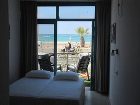 фото отеля Beachfront Hotel