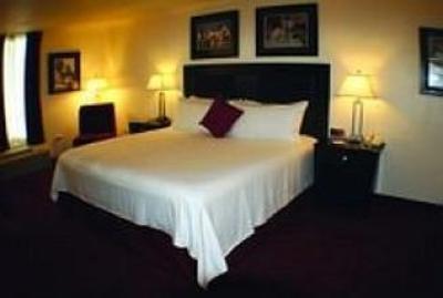 фото отеля Sooner Legends Inn & Suites