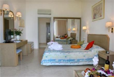 фото отеля Iberostar Creta Mare Hotel Rethymno